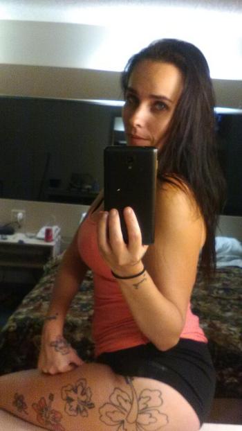 , 28  female escort, Jacksonville