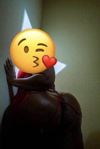 Kim, 31  female escort, Jacksonville