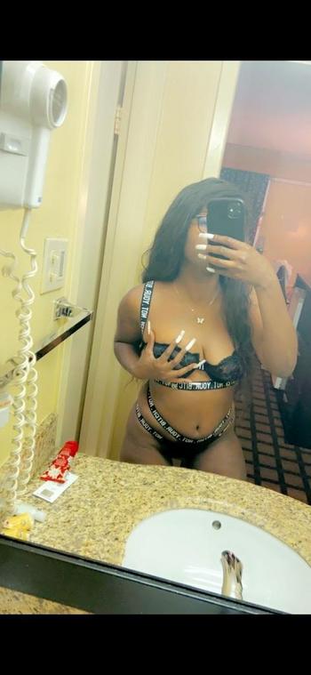 Karleee, 25  female escort, Jacksonville