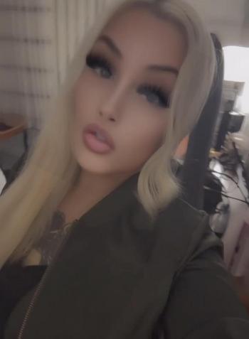 Christina snow, 29 Caucasian female escort, Jacksonville