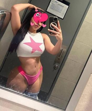 Loli, 27  female escort, Jacksonville