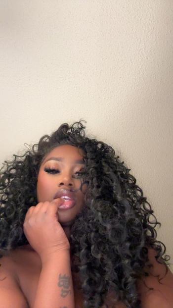 Yasmine , 22  female escort, Jacksonville